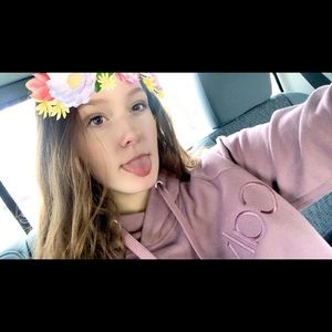 Meet your Posher, Tara